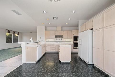 901 Sandhurst Dr, Vallejo, CA 94591 photo 9