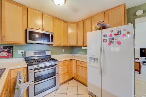 1123 Viewpoint Blvd, Rodeo, CA 94572 photo 8