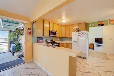 1123 Viewpoint Blvd, Rodeo, CA 94572 photo 9