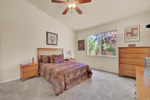 642 Fox Pointe Rd, Vacaville, CA 95687 photo 17