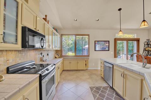 642 Fox Pointe Rd, Vacaville, CA 95687 photo 15