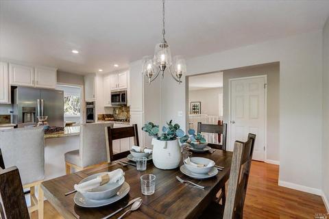 9 Fox Ct, Novato, CA 94945 photo 5