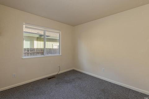 9621 Lord Dr, Windsor, CA 95492 photo 12