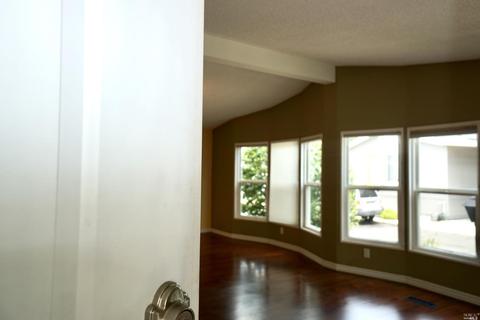 8159 Birch St, Windsor, CA 95492 photo 3