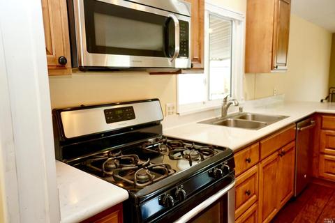 8159 Birch St, Windsor, CA 95492 photo 12