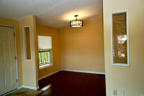 8159 Birch St, Windsor, CA 95492 photo 6