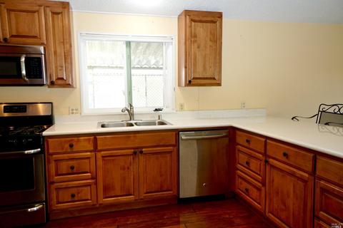 8159 Birch St, Windsor, CA 95492 photo 10