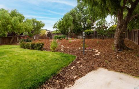 782 Dynasty Dr, Fairfield, CA 94534 photo 9