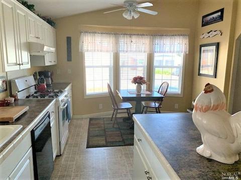 8315 Blue Spruce Way, Windsor, CA 95492 photo 8