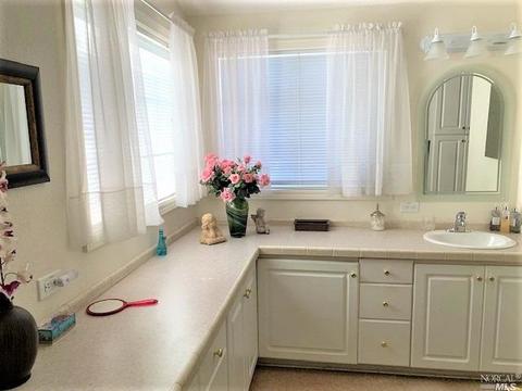 8315 Blue Spruce Way, Windsor, CA 95492 photo 12
