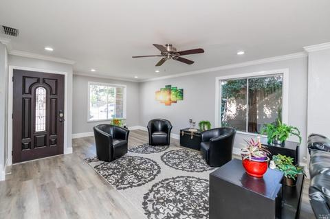 1630 Sequoia Way, Dixon, CA 95620 photo 2