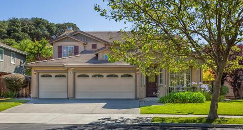 488 Mountain Meadows Dr, Fairfield, CA 94534 photo 3