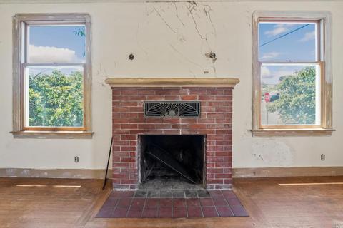 301 E K St, Benicia, CA 94510 photo 5