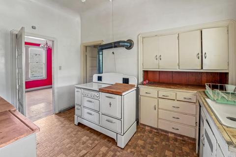 301 E K St, Benicia, CA 94510 photo 14