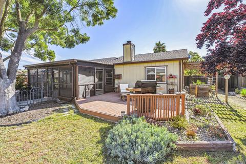 355 Pacer Ct, Vallejo, CA 94591 photo 28