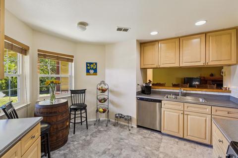 355 Pacer Ct, Vallejo, CA 94591 photo 6