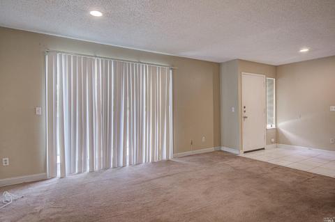 165 Oddstad Dr #65, Vallejo, CA 94589 photo 2