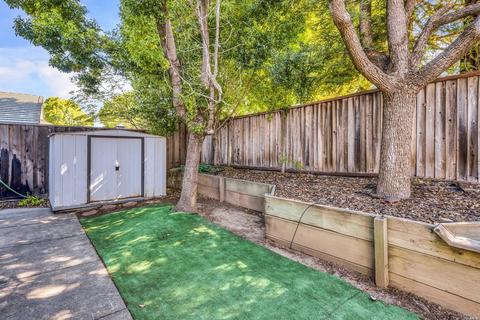 420 Sugar Maple Ln, Windsor, CA 95492 photo 14