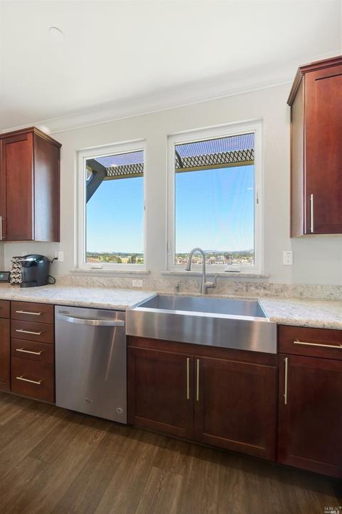557 Jade St, Petaluma, CA 94952 photo 7