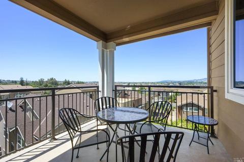 557 Jade St, Petaluma, CA 94952 photo 8