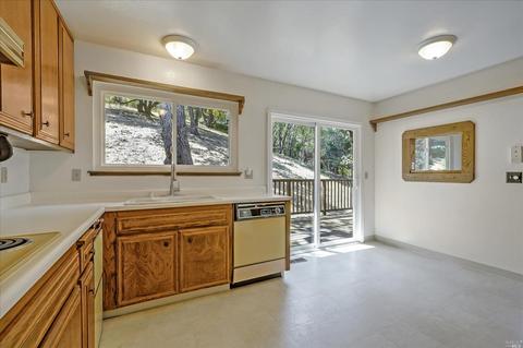 17 Jackson Ct, Novato, CA 94947 photo 7