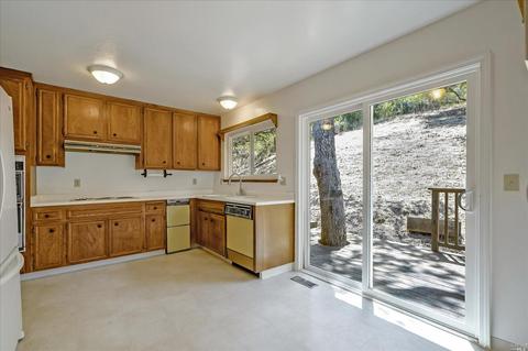 17 Jackson Ct, Novato, CA 94947 photo 5