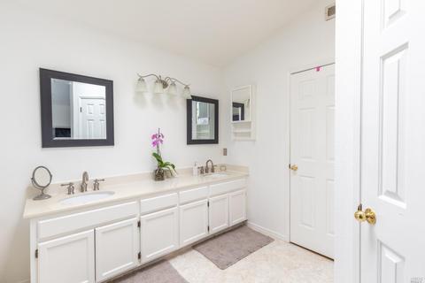 974 Buckingham Dr, Windsor, CA 95492 photo 18