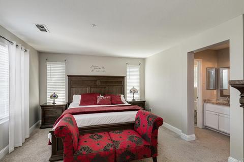 466 La Esperanza Dr, Dixon, CA 95620 photo 4