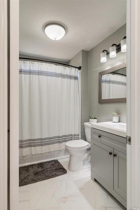 466 La Esperanza Dr, Dixon, CA 95620 photo 3