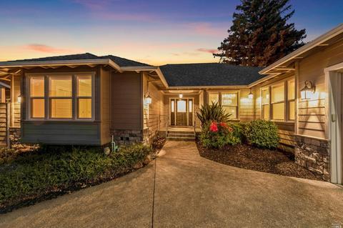 450 Lucca Ct, Sonoma, CA 95476 photo 2