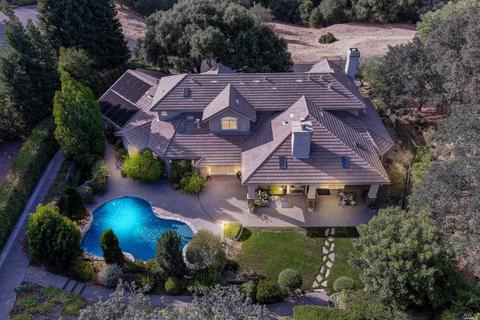 2054 Pinecrest Ct, Vacaville, CA 95688 photo 2