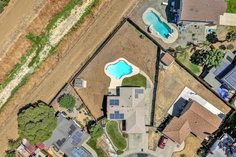 405 Colonial Cir, Vacaville, CA 95687 photo 29