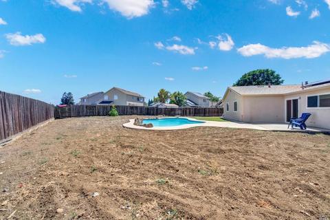 405 Colonial Cir, Vacaville, CA 95687 photo 32