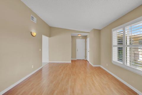 405 Colonial Cir, Vacaville, CA 95687 photo 7