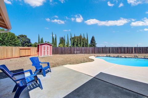 405 Colonial Cir, Vacaville, CA 95687 photo 30