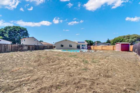 405 Colonial Cir, Vacaville, CA 95687 photo 35