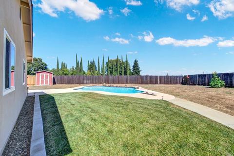 405 Colonial Cir, Vacaville, CA 95687 photo 43