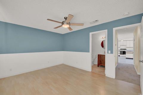405 Colonial Cir, Vacaville, CA 95687 photo 21