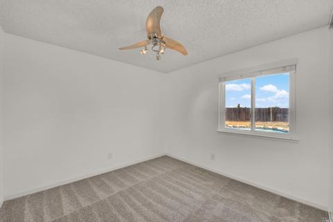 405 Colonial Cir, Vacaville, CA 95687 photo 14