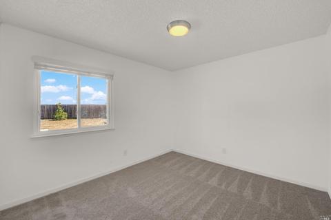 405 Colonial Cir, Vacaville, CA 95687 photo 18