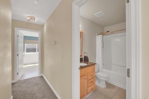 405 Colonial Cir, Vacaville, CA 95687 photo 16