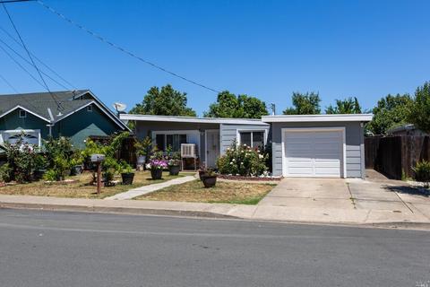 272 Arlington Dr, Ukiah, CA 95482 photo 1
