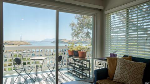 411 Stinson St #7, Vallejo, CA 94591 photo 2