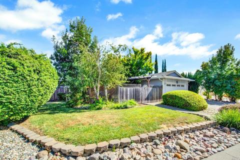 2136 Davis Dr, Fairfield, CA 94533 photo 1