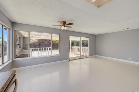 261 Woodridge Dr, Vallejo, CA 94591 photo 10