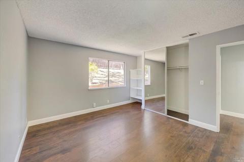 261 Woodridge Dr, Vallejo, CA 94591 photo 18