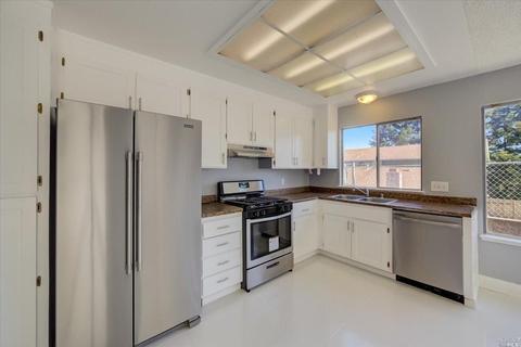 261 Woodridge Dr, Vallejo, CA 94591 photo 13