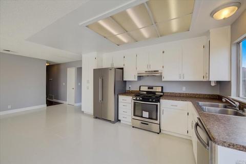 261 Woodridge Dr, Vallejo, CA 94591 photo 9