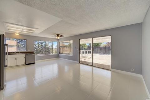 261 Woodridge Dr, Vallejo, CA 94591 photo 8
