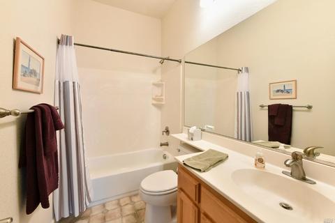 596 Decanter Cir, Windsor, CA 95492 photo 16